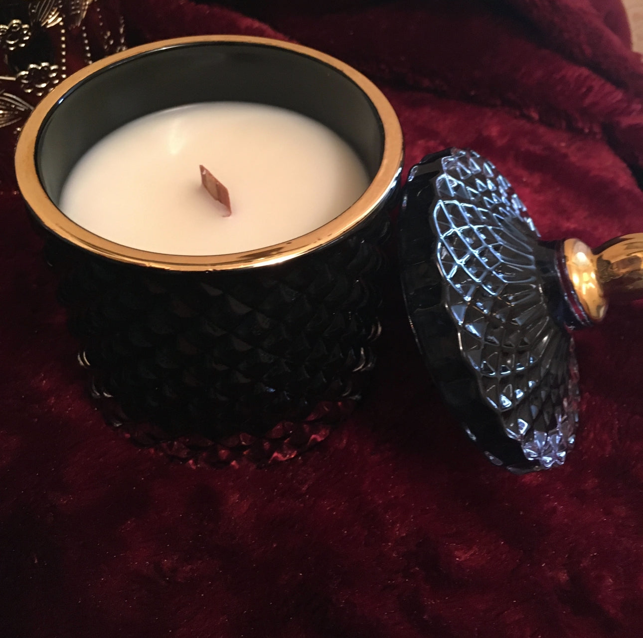 Beautiful Candle slow burn Coconut wax